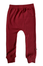Load image into Gallery viewer, Beeboobuzz_maroon_baby_leggings | Hadley Green Home