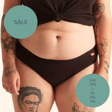 Load image into Gallery viewer, WUKA Basics™ Hipster Period Pants - Medium flow