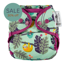 Load image into Gallery viewer, Close Pop in Nappy - Poppers