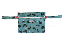 Load image into Gallery viewer, Bebeboo Gamer small wet bag Little Twidlets