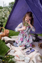 Load image into Gallery viewer, The Den Kit - Cottage Garden Den Kit