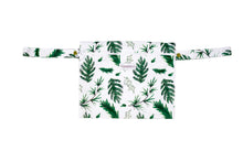 Load image into Gallery viewer, Bebeboo Winter green wet bag Little Twidlets 
