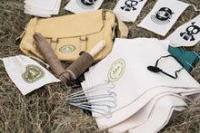 Load image into Gallery viewer, Den Kit  contents Little Twidlets
