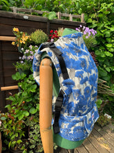 Load image into Gallery viewer, Sensimo Slings - Freely Grow - Buckle Carrier - Cornflowers | Little Twidlets
