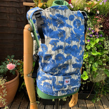 Load image into Gallery viewer, Sensimo Slings - Freely Grow - Buckle Carrier - Cornflowers | Little Twidlets
